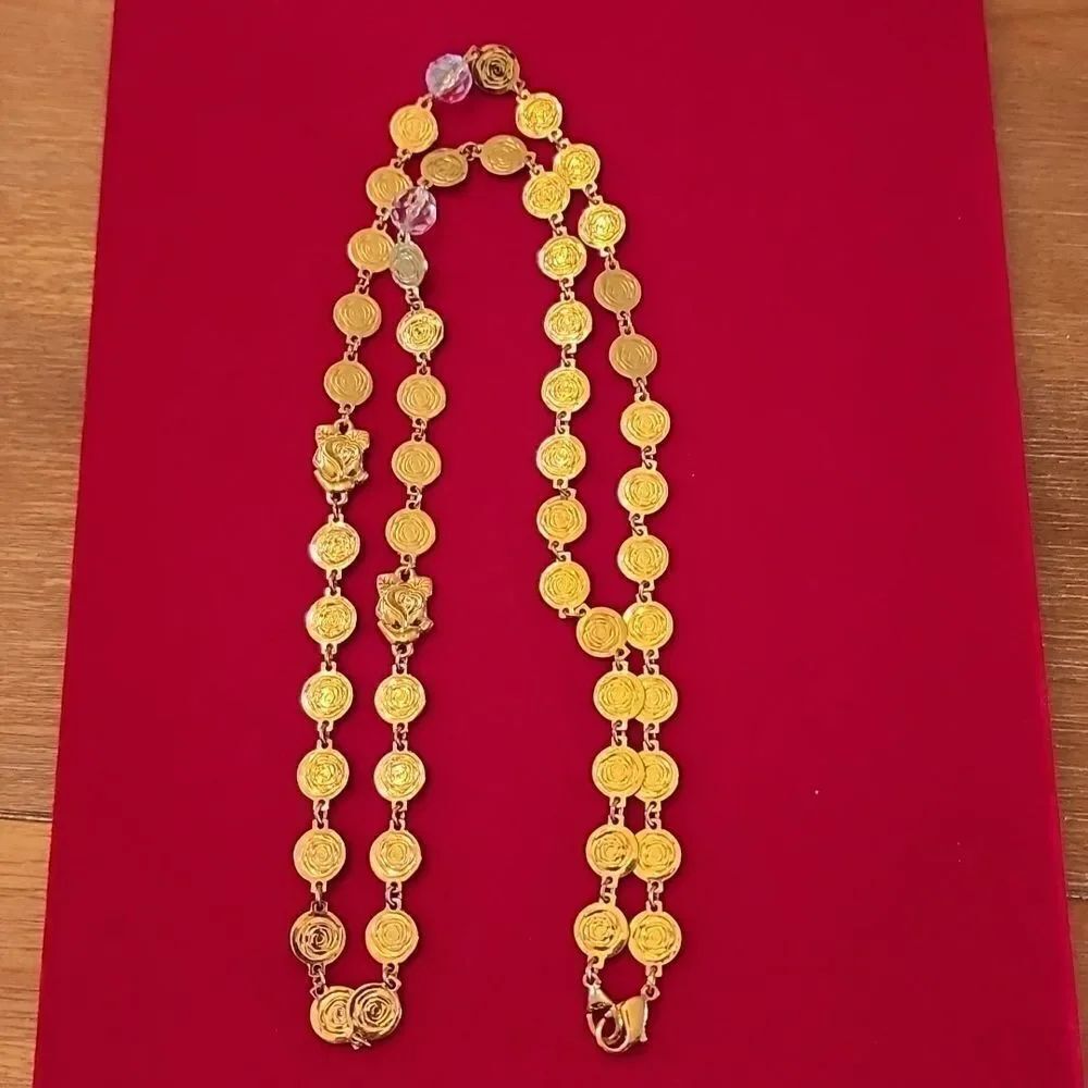 Vintage Signed LIZ CLAIBORNE @LCI Gold Plated/Toned Rose Necklace